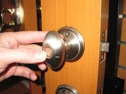 Locksmith Master Store Eden Prairie, MN 952-563-9970 - door-unlock